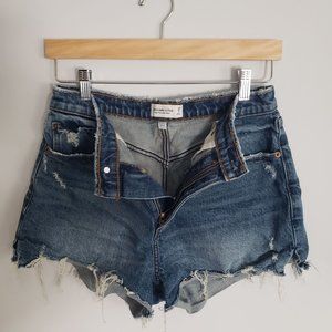 Curve Love High Rise Mom Shorts Distressed Raw Hem Sz 8